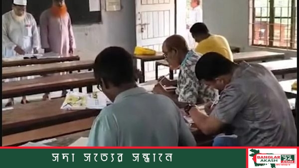 মেহেরপুরের গাংনী থানা ভবনের সামনের দৃশ্য।