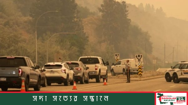 কানাডায় দাবানলের তাণ্ডব: ধ্বংস বহু বাড়িঘর, ২০ হাজার বাসিন্দাকে সরিয়ে নেওয়ার নির্দেশ