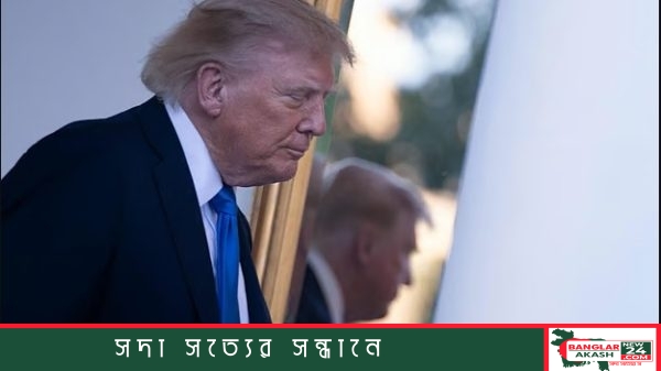 হোয়াইট হাউসে মার্কিন প্রেসিডেন্ট ডোনাল্ড ট্রাম্প এবং আন্তর্জাতিক মানচিত্রে আমেরিকা ও ইরানের মধ্যকার ভূ-রাজনৈতিক উত্তেজনার দৃশ্য।